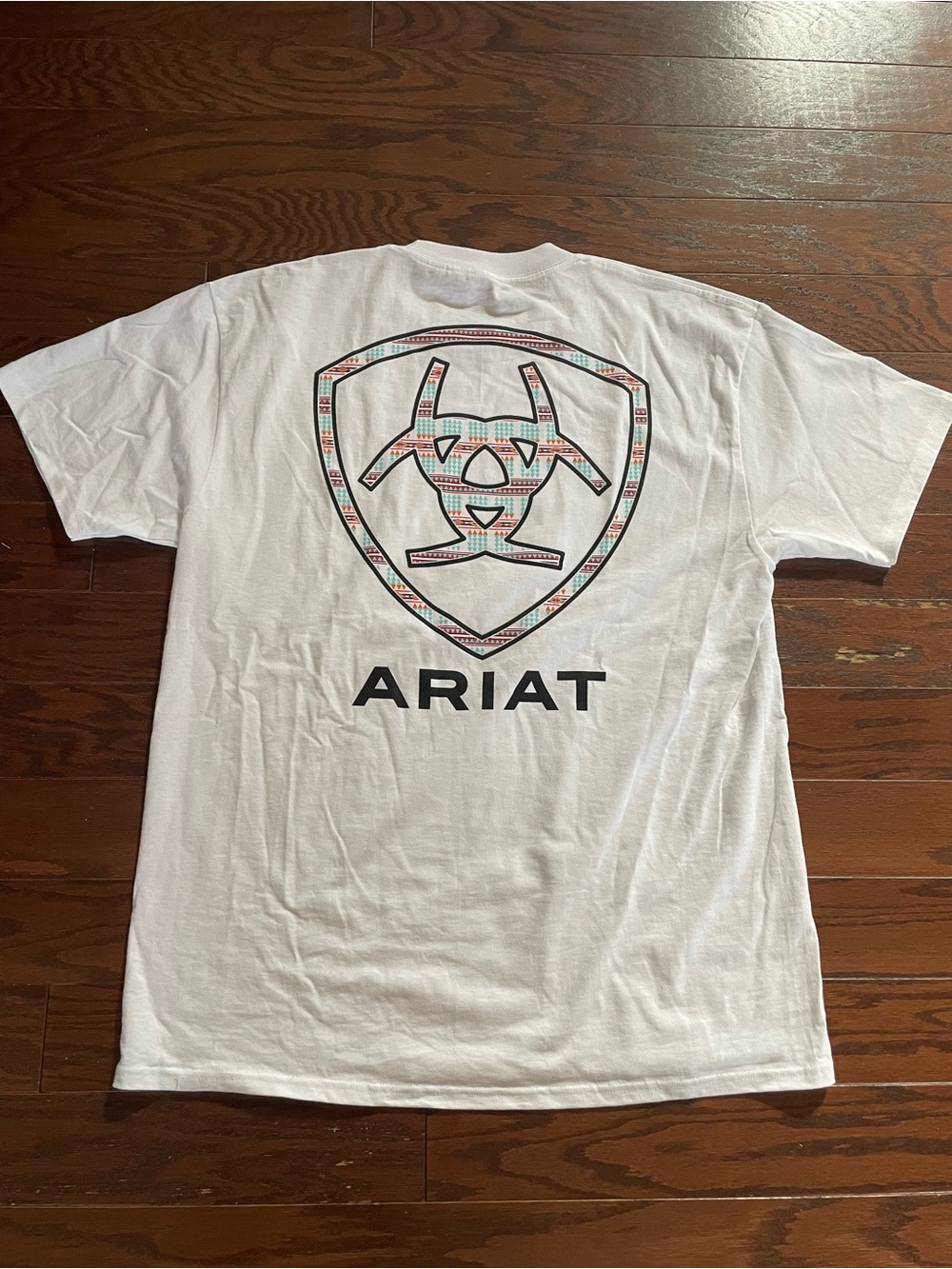 Ariat White Short-Sleeve Shield Logo Multicolor Pattern Large Mens tshirt